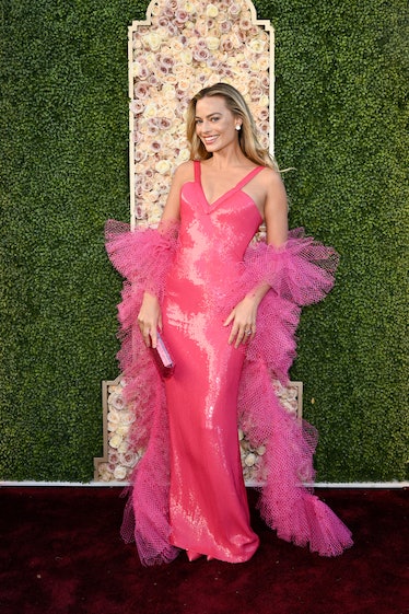 Margot Robbie Channels 'Superstar Barbie' At The Golden Globes