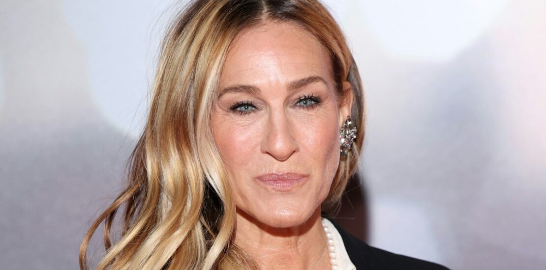 Sarah Jessica Parker Revives a Carrie Bradshaw Styling Trick on the Red Carpet