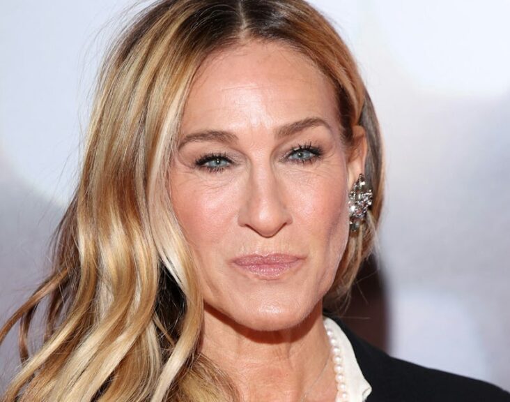 Sarah Jessica Parker Revives a Carrie Bradshaw Styling Trick on the Red Carpet