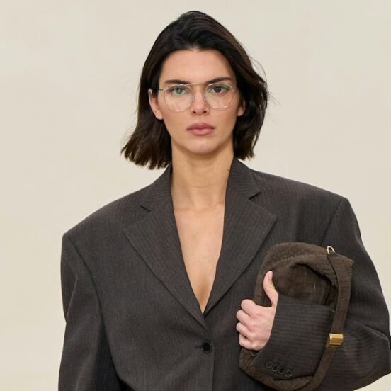 At Calvin Klein Fall 2025, Veronica Leoni Makes Minimalism Monumental